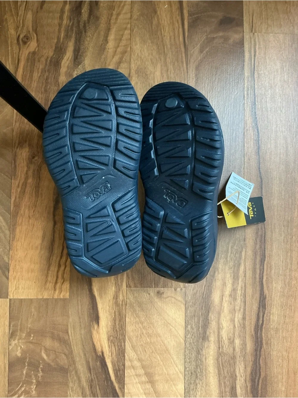 NWT Teva kids navy blueSporty boy/girl Hook-and-Loop Sandals